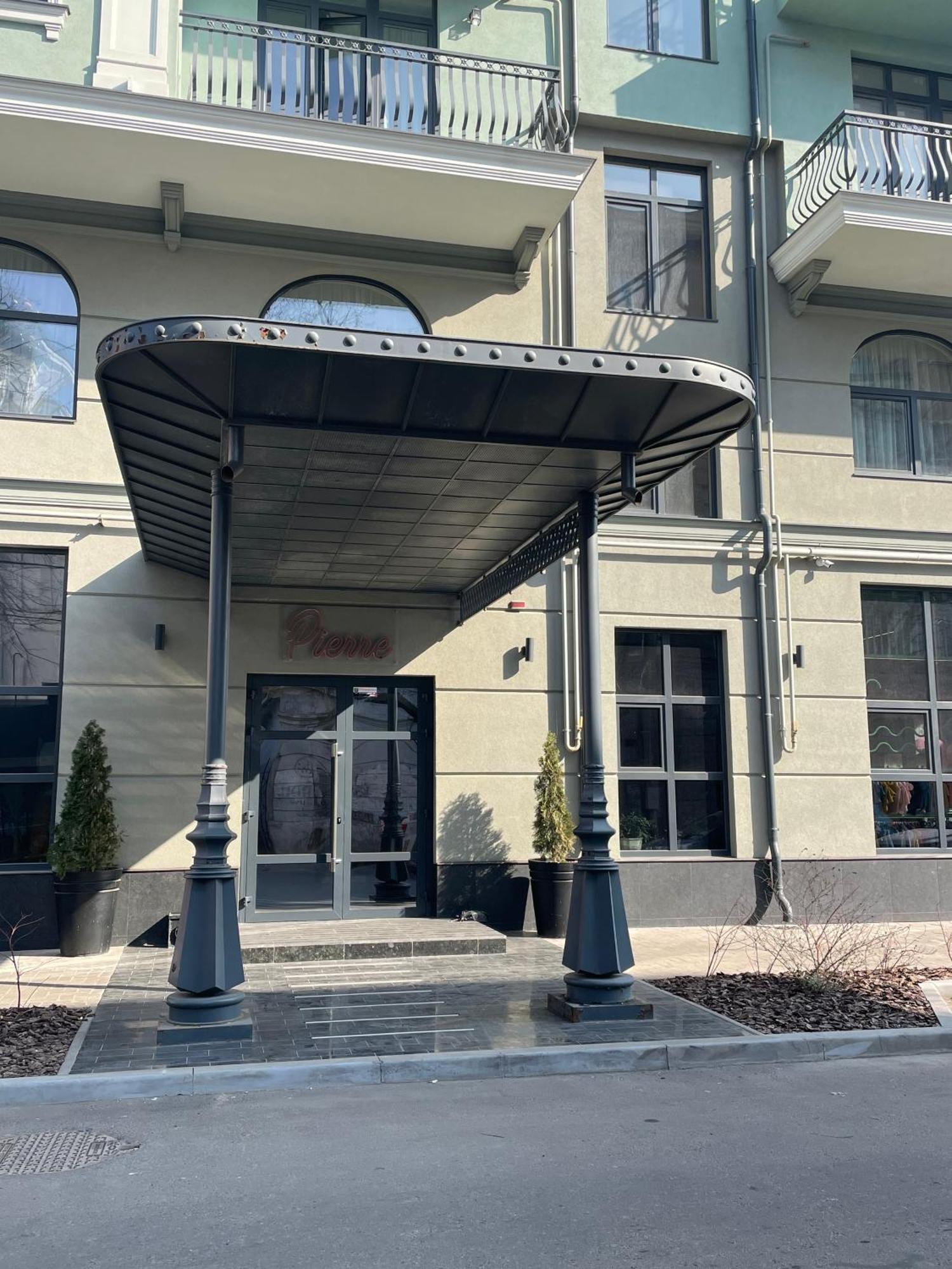 Pierre Apartments Odesa Exterior photo
