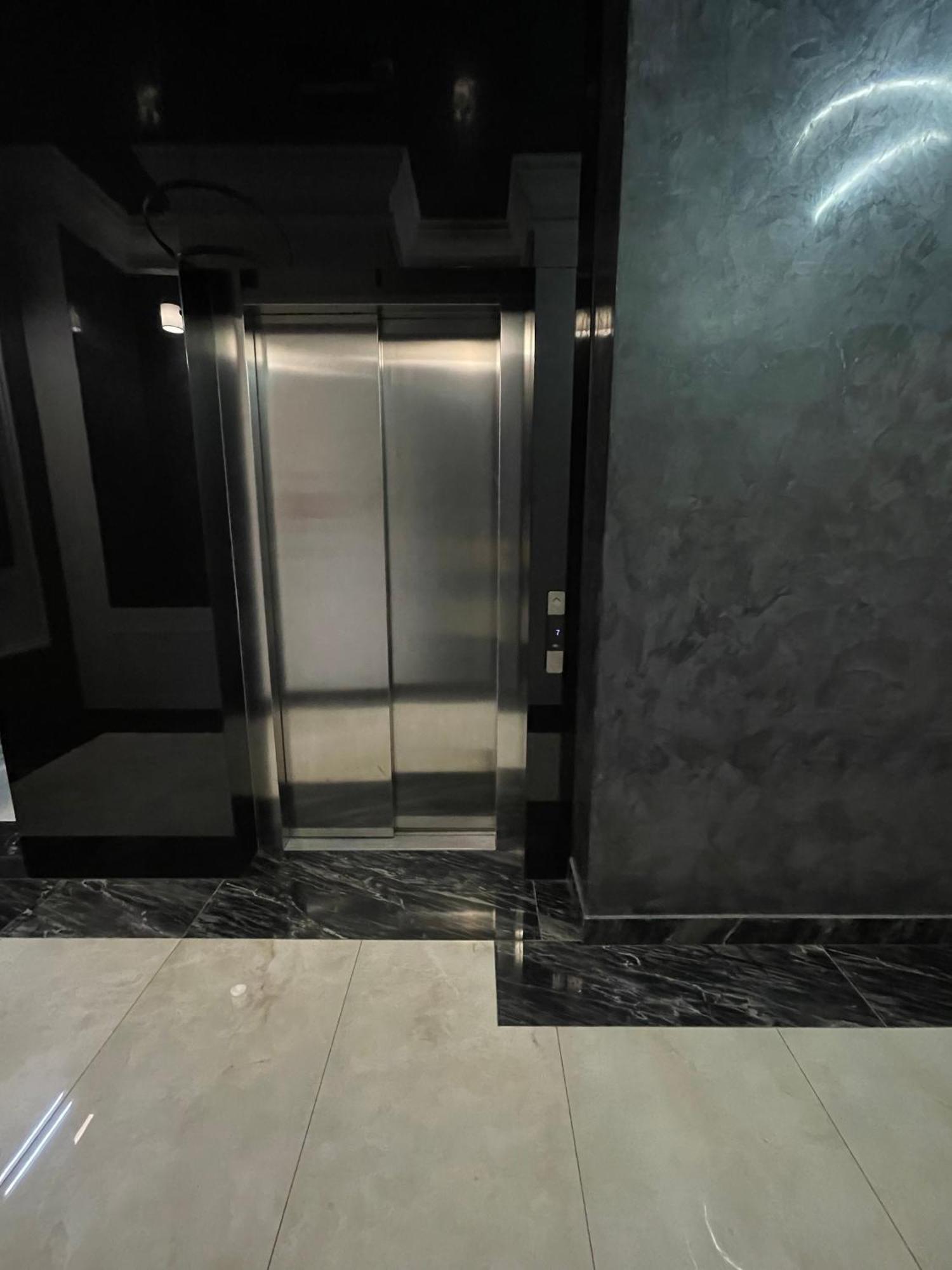 Pierre Apartments Odesa Exterior photo